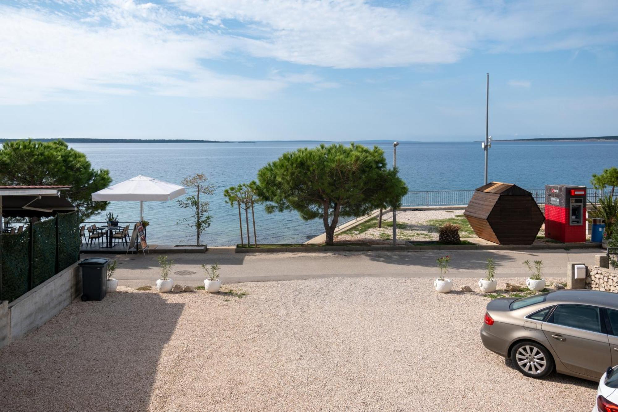 Apartments By The Sea Mandre, Pag - 4092 Kolan Dış mekan fotoğraf